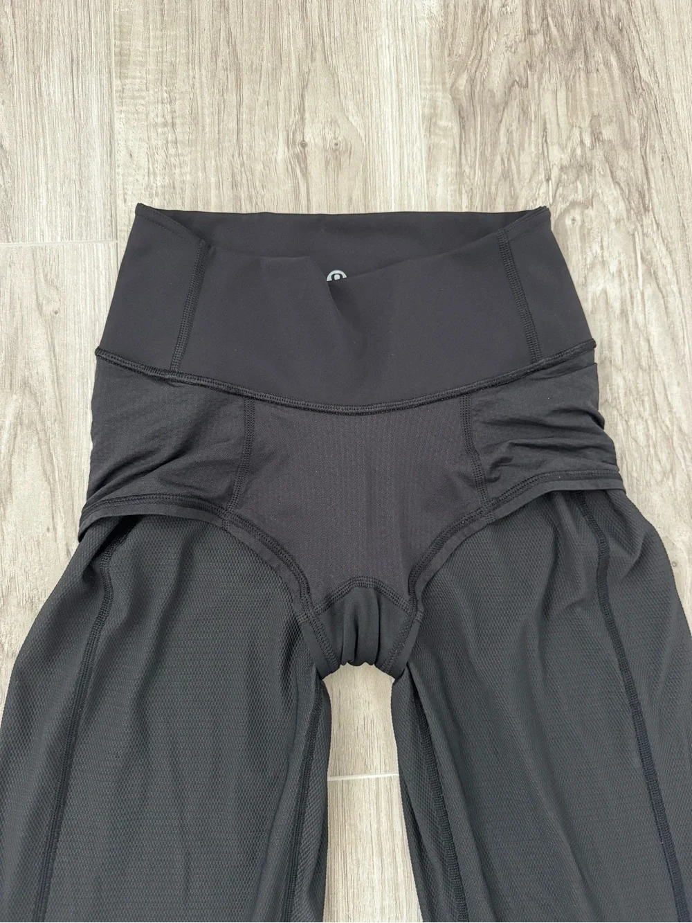 Lululemon Black High Rise Cuffed Joggers Track Pants Size 2